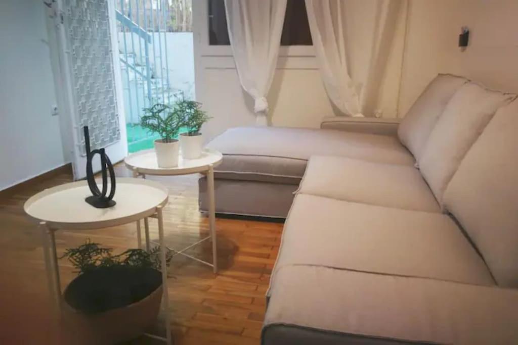 Apartment With Private Patio Athens Ngoại thất bức ảnh