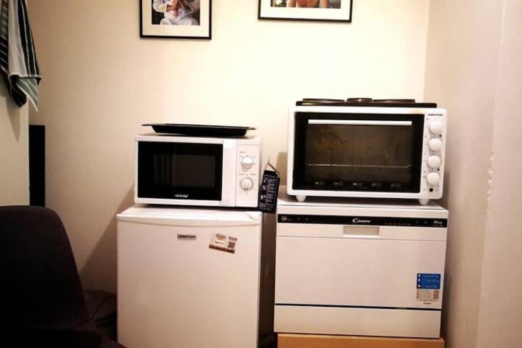 Apartment With Private Patio Athens Ngoại thất bức ảnh